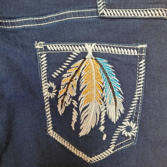 Dark blue jeans - Picture 3 of 4